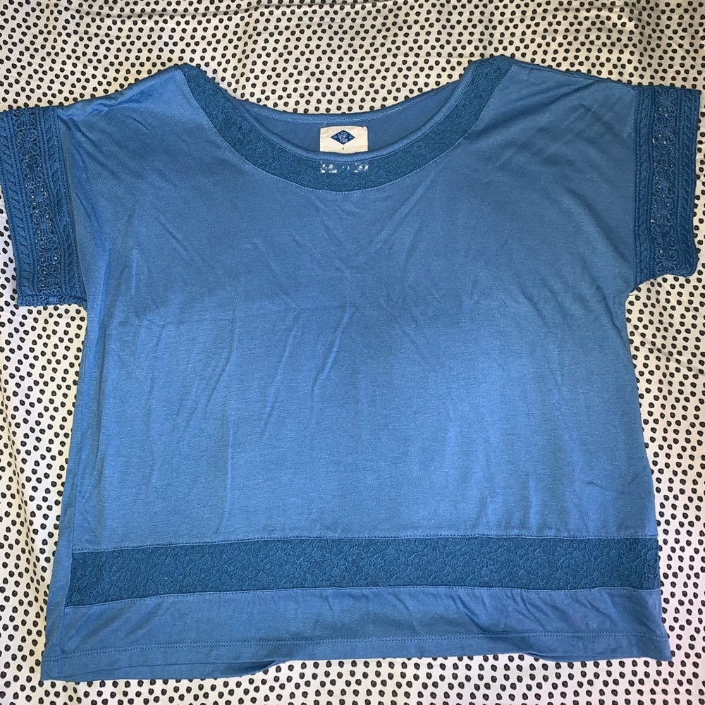Sadie Robertson blouse